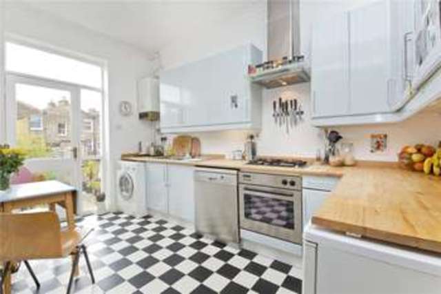  Image of 3 bedroom Maisonette for sale in Southborough Road London E9 at South Hackney London Victoria Park, E9 7EE