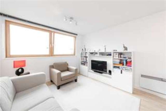  Image of 1 bedroom Flat to rent in Southern Row London W10 at London, W10 5AG