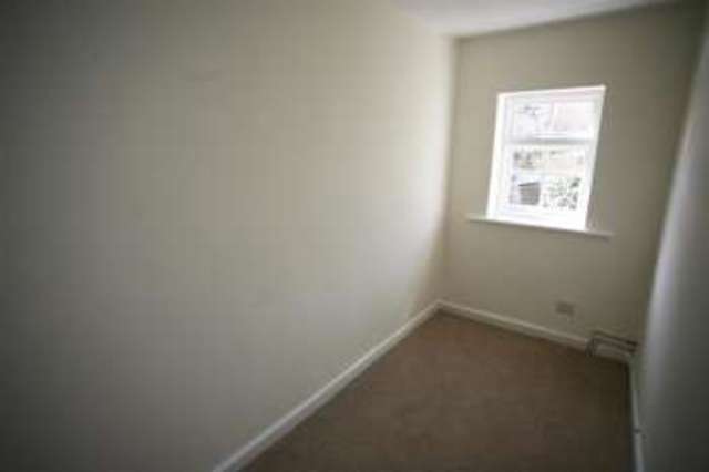  Image of 2 bedroom Cottage for sale in Southgate Devizes SN10 at DEVIZES SN10 DEVIZES, SN10 5BY