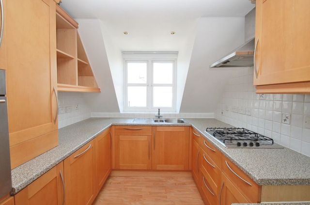  Image of 3 bedroom Flat to rent in St. Albans Road Bournemouth BH8 at St. Albans Road  Bournemouth, BH8 9EP