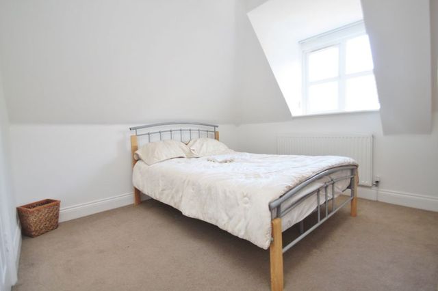  Image of 3 bedroom Flat to rent in St. Albans Road Bournemouth BH8 at St. Albans Road  Bournemouth, BH8 9EP
