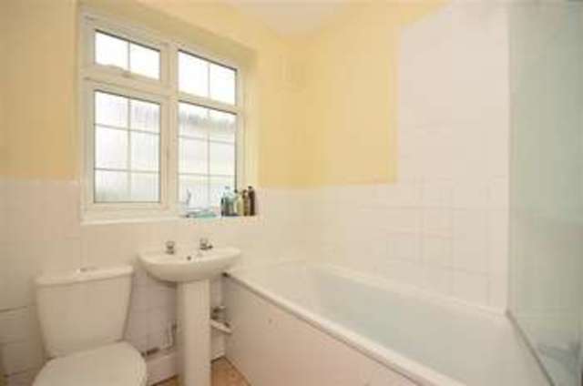  Image of 2 bedroom Flat for sale in St. James