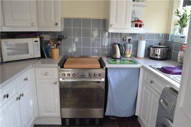  Image of 3 bedroom Semi-Detached house for sale in St. Pauls Gate Wokingham RG41 at Wokingham Berkshire Eastheath, RG41 2YR