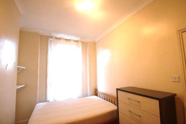  Image of 3 bedroom Maisonette to rent in St. Pauls Road London N1 at Islington London Islington, N1 2LL