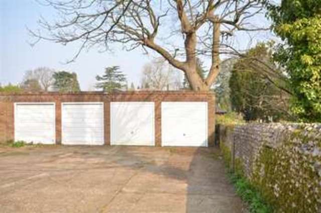 Image of 2 bedroom Flat for sale in St. Pauls Road West Dorking RH4 at Dorking Surrey Dorking, RH4 2HT
