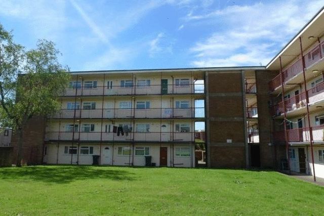 Image of Flat to rent in St. Woolos Green Cwmbran NP44 at St. Woolos Green  Cwmbran, NP44 1QL