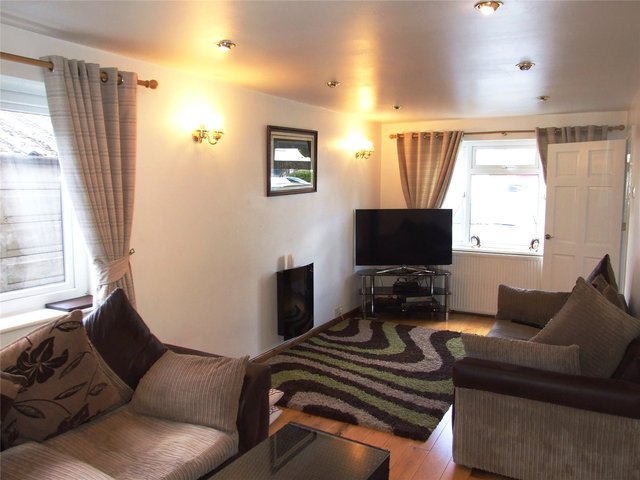 Image of 5 bedroom Semi-Detached house for sale in Stanton Close Earley Reading RG6 at Earley Reading Woodley, RG6 7DX