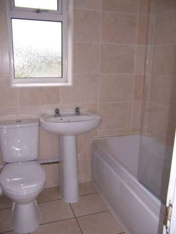  Image of 2 bedroom Semi-Detached house to rent in Stirling Close Yate Bristol BS37 at North Yate  Bristol, BS37 5UJ