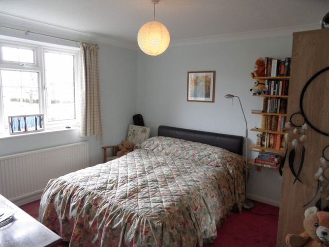  Image of 4 bedroom Detached house for sale in Coopers Court Road Stokenchurch High Wycombe HP14 at Coopers Court Road Stokenchurch Stokenchurch, HP14 3QA