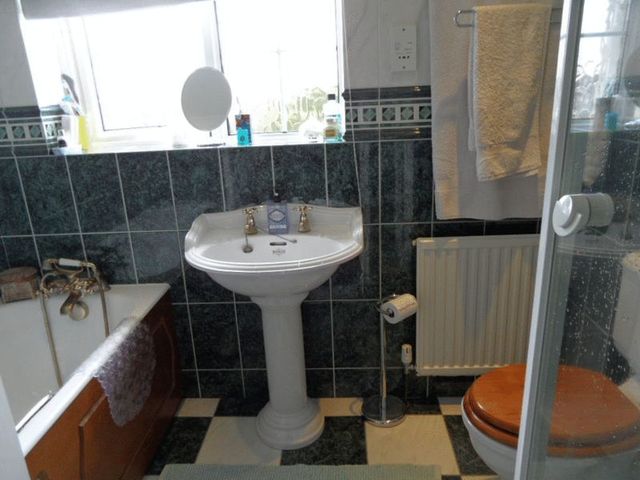  Image of 4 bedroom Detached house for sale in Coopers Court Road Stokenchurch High Wycombe HP14 at Coopers Court Road Stokenchurch Stokenchurch, HP14 3QA