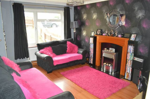  Image of 2 bedroom Property for sale in Stoneable Road Radstock BA3 at Stoneable Road Radstock Radstock, BA3 3JR