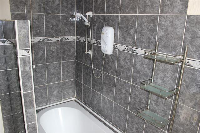  Image of 3 bedroom Detached house to rent in Stoneton Grove Birmingham B29 at Stoneton Grove  BIRMINGHAM, B29 5NT