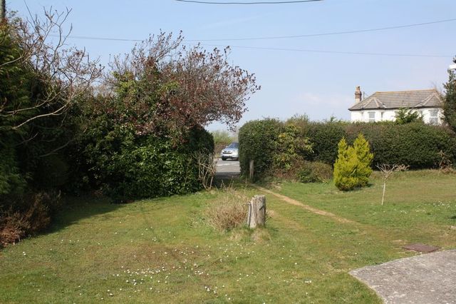  Image of 4 bedroom Detached house to rent in Stony Lane Burton Christchurch BH23 at Stony Lane Burton Christchurch, BH23 7LE