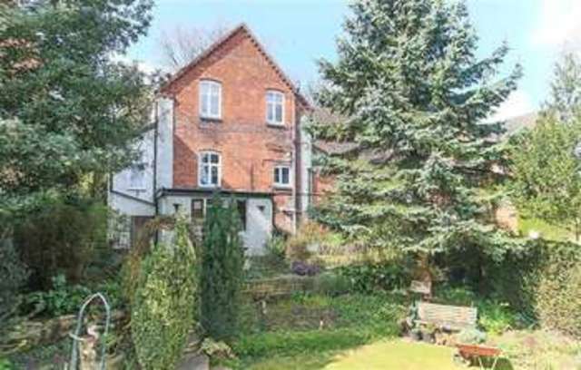  Image of 3 bedroom End of Terrace for sale in Stourbridge Road Catshill Bromsgrove B61 at Stourbridge Road Catshill Bromsgrove, B61 9LQ