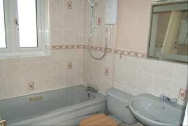  Image of 2 bedroom Property to rent in Stratford Close Colwick Nottingham NG4 at Nottingham, NG4 2DL