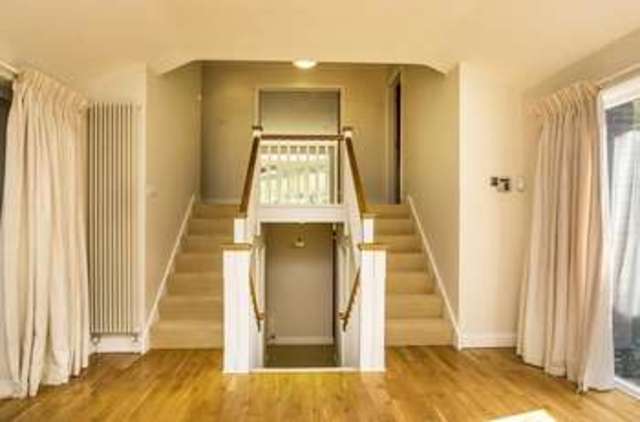  Image of 5 bedroom Detached house for sale in The Coombe Streatley Reading RG8 at Streatley on Thames  Reading, RG8 9QL