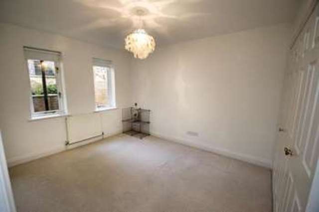  Image of 5 bedroom Detached house for sale in The Coombe Streatley Reading RG8 at Streatley on Thames  Reading, RG8 9QL