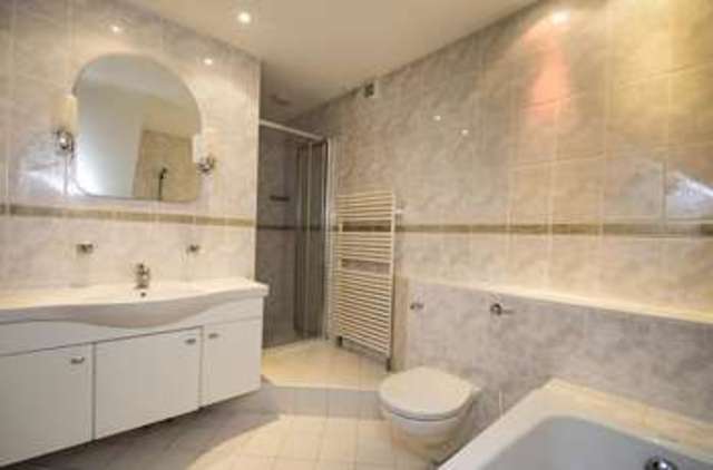  Image of 5 bedroom Detached house for sale in The Coombe Streatley Reading RG8 at Streatley on Thames  Reading, RG8 9QL