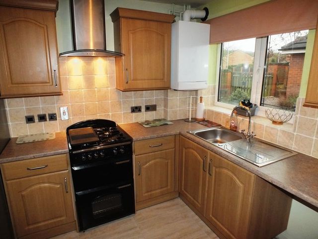  Image of 2 bedroom Terraced house to rent in Swallow Walk Biddulph Stoke-on-Trent ST8 at Swallow Walk  Biddulph, ST8 6TY