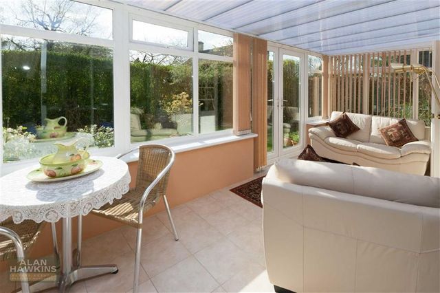  Image of 3 bedroom Property for sale in Bushton Swindon SN4 at Bushton Swindon Swindon, SN4 7PX