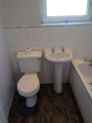  Image of 2 bedroom Terraced house to rent in Swinton Crescent Coatbridge ML5 at Swinton Crescent Kirkwood Coatbridge, ML5 5SD