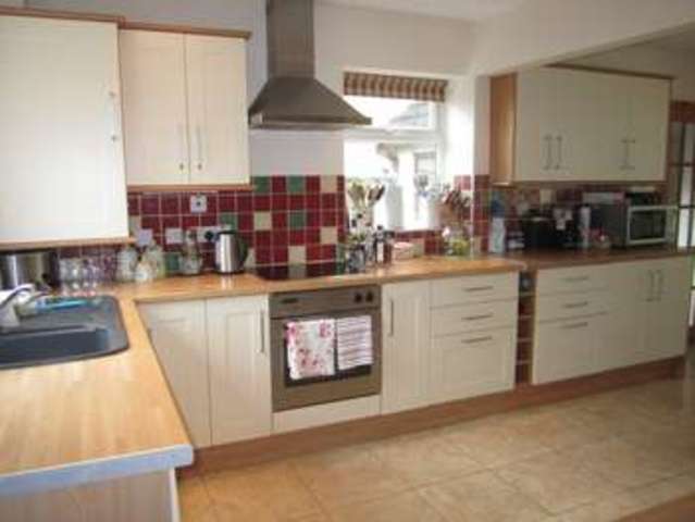  Image of 5 bedroom Detached house to rent in Swynford Close Kempsford Fairford GL7 at Kempsford Gloucestershire Kempsford, GL7 4HN