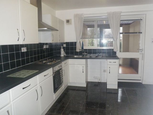  Image of 2 bedroom Terraced house to rent in Tadmore Close Bilston WV14 at Tadmore Close  Bilston, WV14 0JA