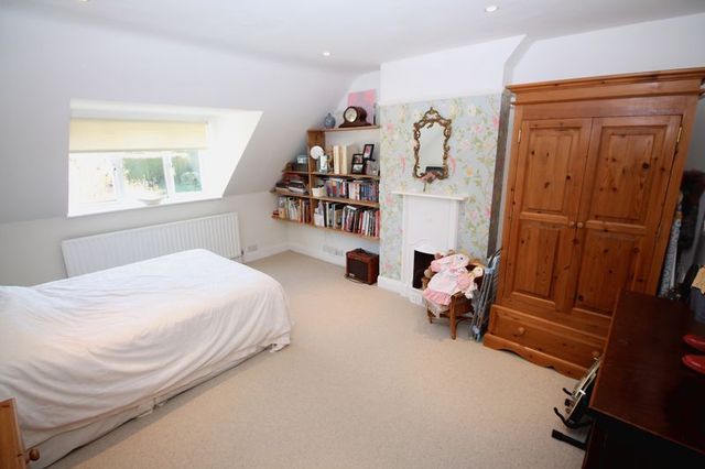  Image of 3 bedroom Detached house for sale in Ashurst Road Tadworth KT20 at Ashurst Road  Tadworth, KT20 5EU