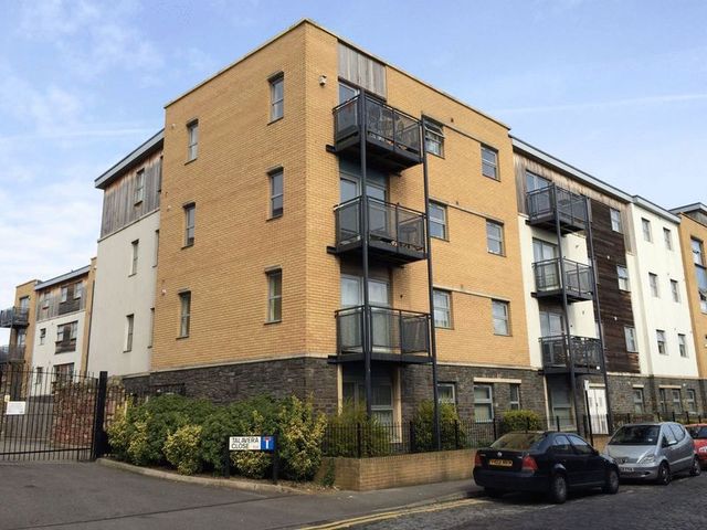  Image of 1 bedroom Flat to rent in Talavera Close St. Philips Bristol BS2 at Talavera Close Old Market Bristol, BS2 0EF