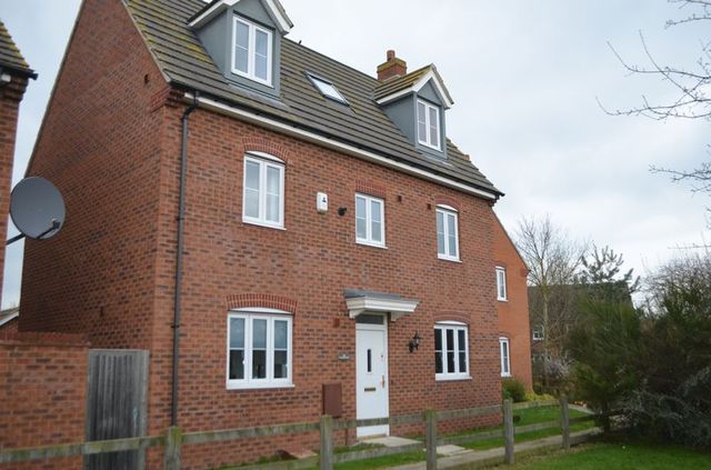  Image of 5 bedroom Detached house for sale in Tall Pines Road Witham St. Hughs Lincoln LN6 at Tall Pines Road Witham St. Hughs Lincoln, LN6 9RT