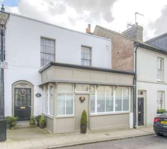  Image of 5 bedroom Town House for sale in Tarrant Street Arundel BN18 at Arundel Arundel, BN18 9DJ