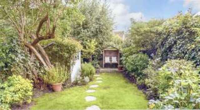  Image of 5 bedroom Town House for sale in Tarrant Street Arundel BN18 at Arundel Arundel, BN18 9DJ