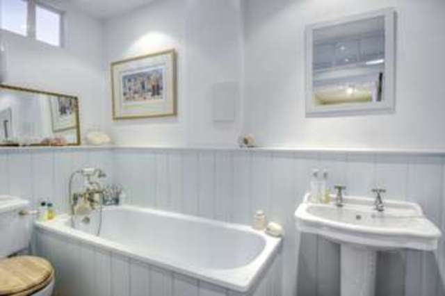  Image of 5 bedroom Town House for sale in Tarrant Street Arundel BN18 at Arundel Arundel, BN18 9DJ