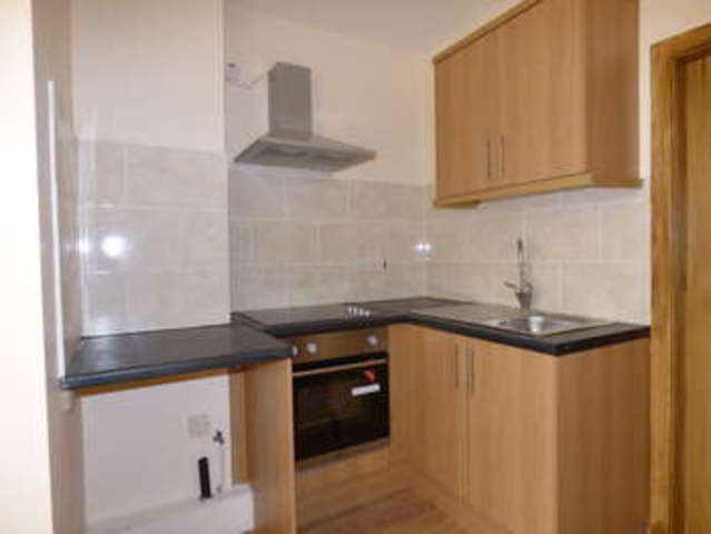  Image of 1 bedroom Flat to rent in Tempest Road Holbeck Leeds LS11 at Beeston  Beeston, LS11 7EG