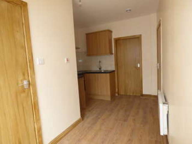  Image of 1 bedroom Flat to rent in Tempest Road Holbeck Leeds LS11 at Beeston  Beeston, LS11 7EG