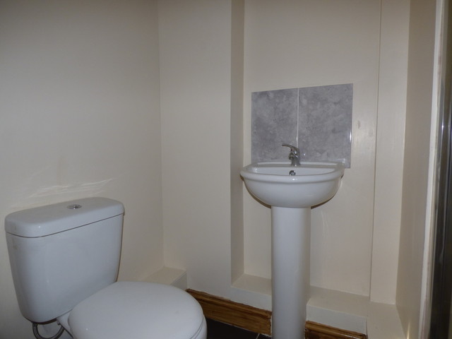  Image of 1 bedroom Apartment to rent in Tempest Road Holbeck Leeds LS11 at Tempest Road Beeston Leeds, LS11 7EG