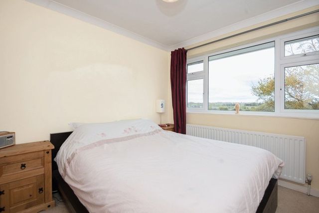  Image of 3 bedroom Semi-Detached house to rent in Conduit Hill Rise Thame OX9 at Conduit Hill Rise  Thame, OX9 2EJ