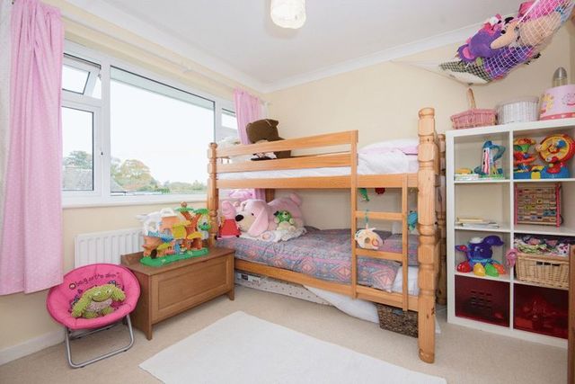  Image of 3 bedroom Semi-Detached house to rent in Conduit Hill Rise Thame OX9 at Conduit Hill Rise  Thame, OX9 2EJ