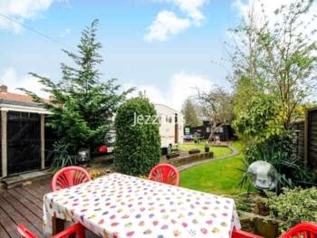  Image of 3 bedroom Semi-Detached house for sale in The Alders Hanworth Feltham TW13 at Hanworth, TW13 6NU