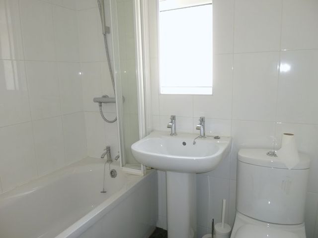  Image of 3 bedroom Semi-Detached house to rent in The Avenue Leigh WN7 at The Avenue  Leigh, WN7 1HR