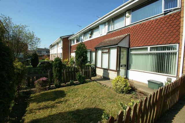  Image of 3 bedroom Terraced house for sale in The Beeches Nottingham NG3 at The Beeches Carlton Nottingham, NG3 6NH