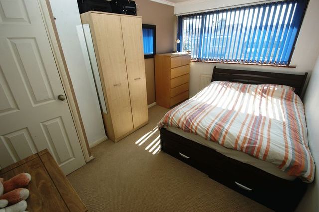  Image of 3 bedroom Terraced house for sale in The Beeches Nottingham NG3 at The Beeches Carlton Nottingham, NG3 6NH