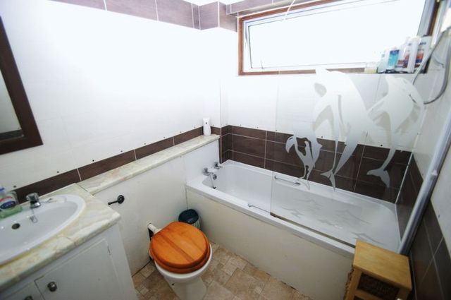  Image of 3 bedroom Terraced house for sale in The Beeches Nottingham NG3 at The Beeches Carlton Nottingham, NG3 6NH