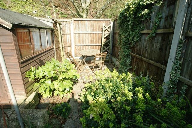  Image of 3 bedroom Terraced house for sale in The Beeches Nottingham NG3 at The Beeches Carlton Nottingham, NG3 6NH