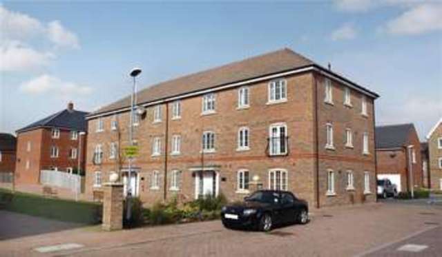  Image of 2 bedroom Apartment for sale in The Boulevard Tangmere Chichester PO20 at Chichester West Sussex Chichester, PO20 2AN