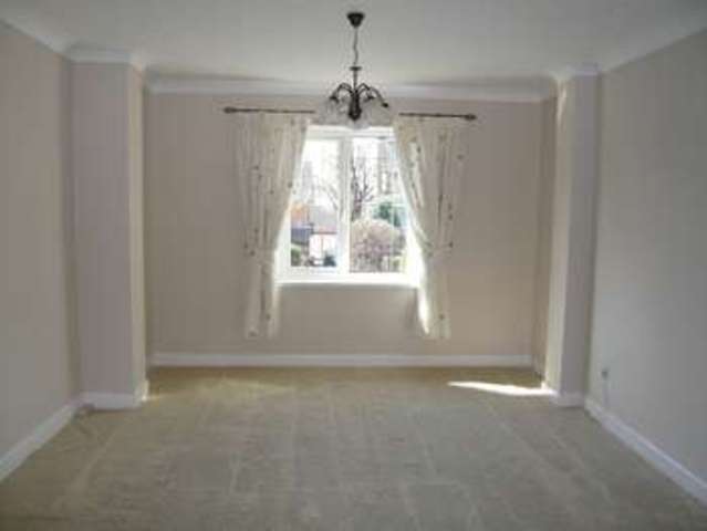  Image of 5 bedroom Detached house for sale in The Chestnuts Miskin Pontyclun CF72 at The Chestnuts  Pontyclun, CF72 8PE