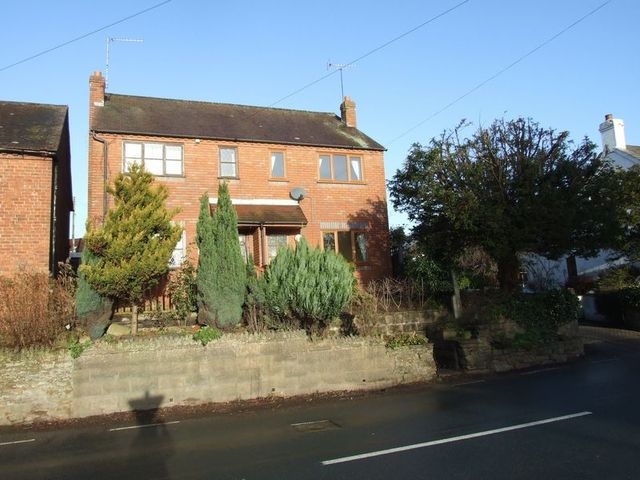  Image of 2 bedroom Semi-Detached house to rent in Lower Street Cleobury Mortimer Kidderminster DY14 at Lower Street  Kidderminster, DY14 8AL