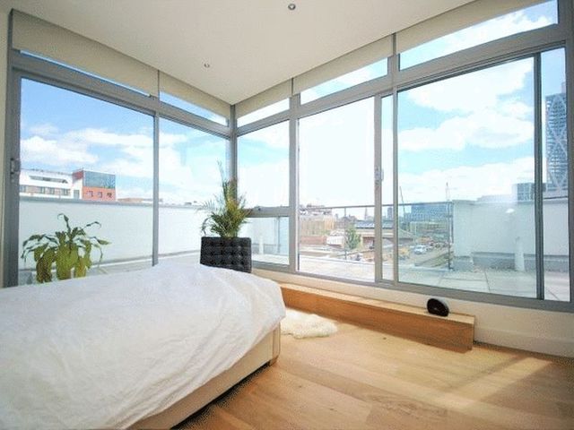  Image of 3 bedroom Flat to rent in Dereham Place London EC2A at Dereham Place  London, EC2A 3HJ