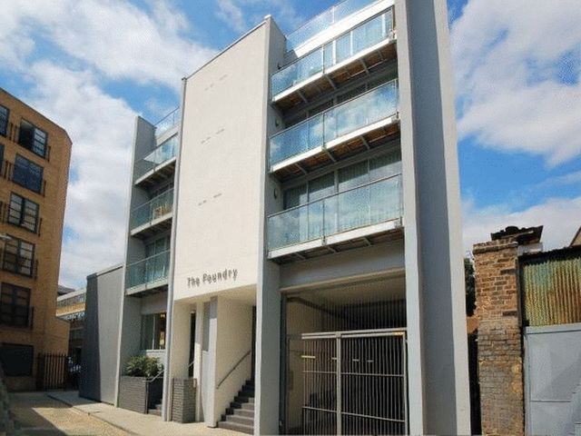  Image of 3 bedroom Flat to rent in Dereham Place London EC2A at Dereham Place  London, EC2A 3HJ