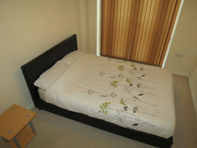  Image of 2 bedroom Apartment to rent in Middlewood Street Salford M5 at Middleton Street  Salford, M5 4LW